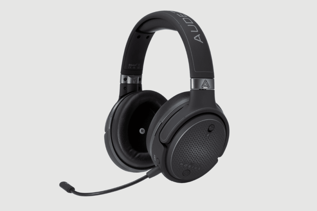 The-Unboxing-of-Audeze-Mobius